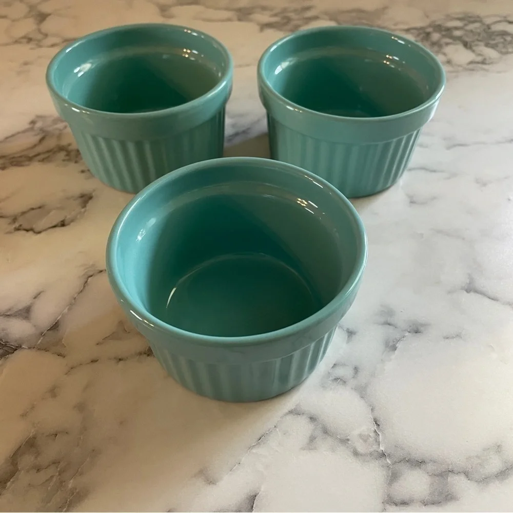 Set of 3 ramekin for baking